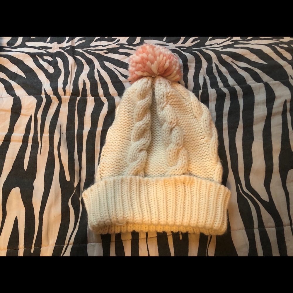 beanie .